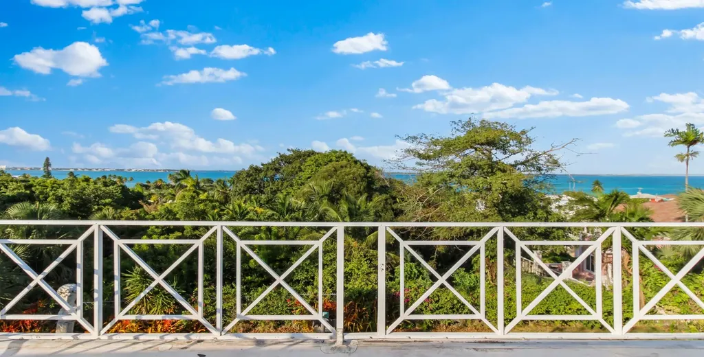 Tower Heights 15 New Providence Paradise Island BS