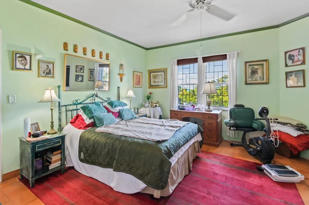 Tower Heights 15 New Providence Paradise Island BS