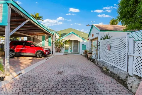 Tower Heights 15 New Providence Paradise Island BS