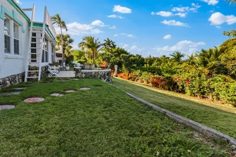 Tower Heights 15 New Providence Paradise Island BS