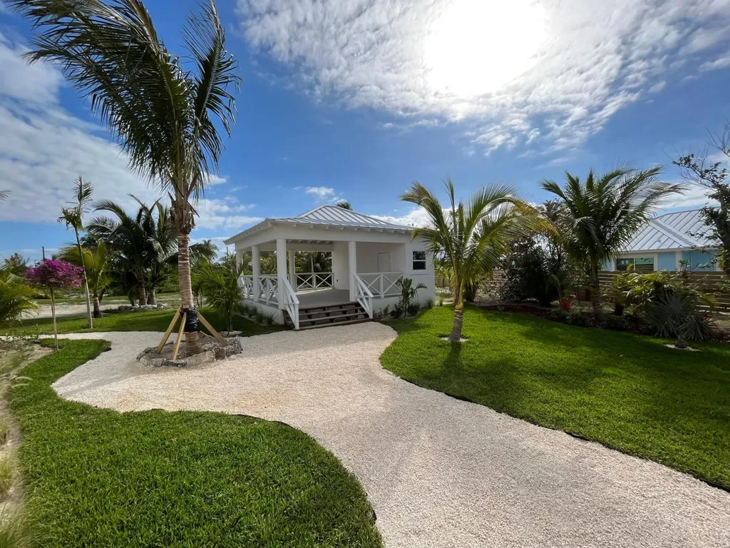 Treasure Cay Road Sunnyside Abaco BS