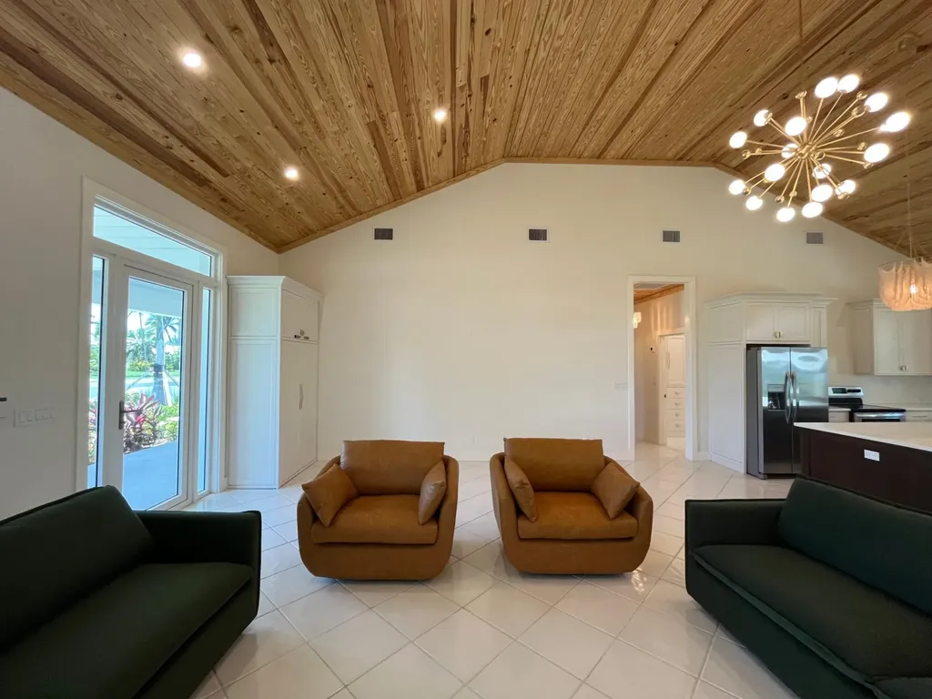 Treasure Cay Road Sunnyside Abaco BS