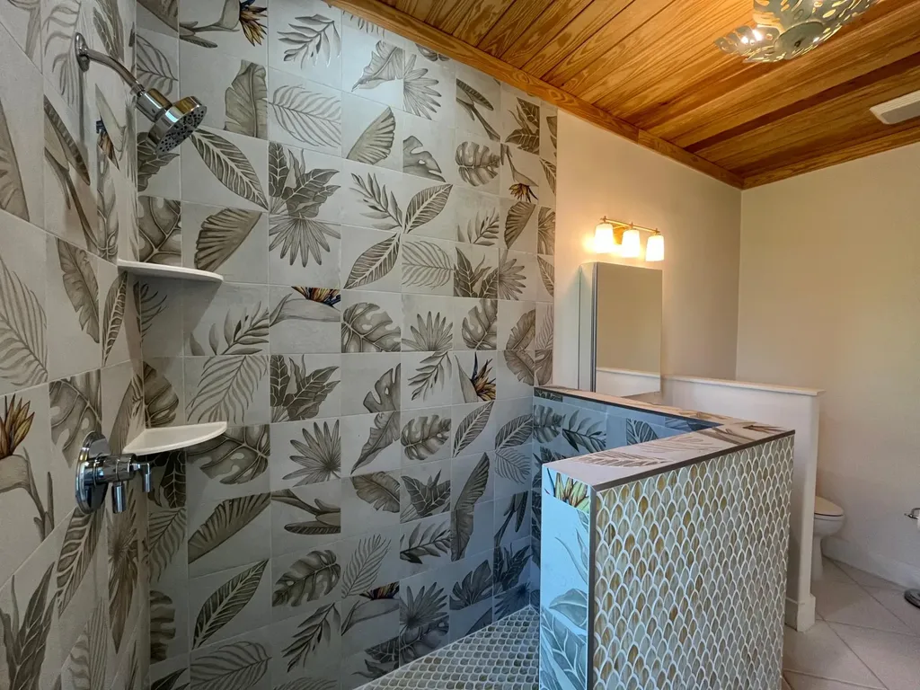 Treasure Cay Road Sunnyside Abaco BS