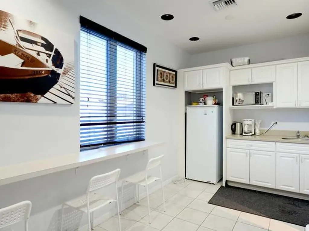 Unit #17/18 - Office #3 New Providence Paradise Island BS