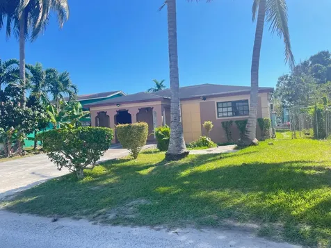 Carmichael Road Triplex New Providence Paradise Island BS