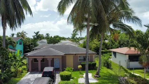 Carmichael Road Triplex New Providence Paradise Island BS