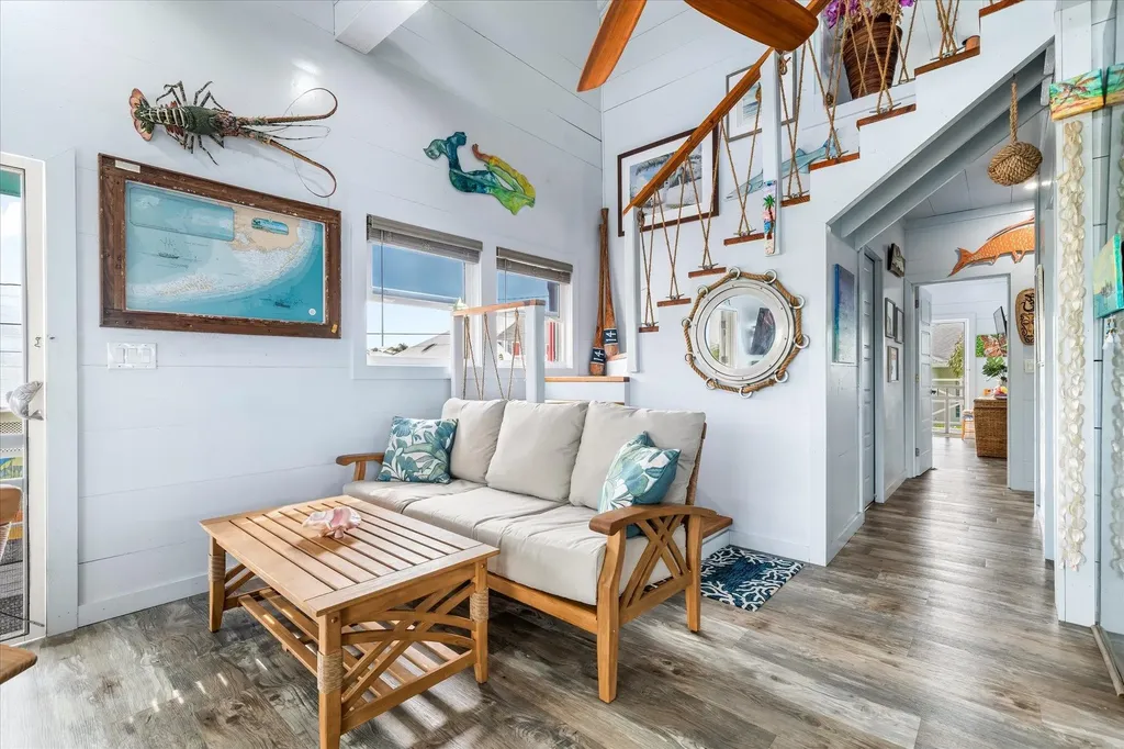 Codakai Eleuthera BS