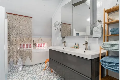 Codakai Eleuthera BS