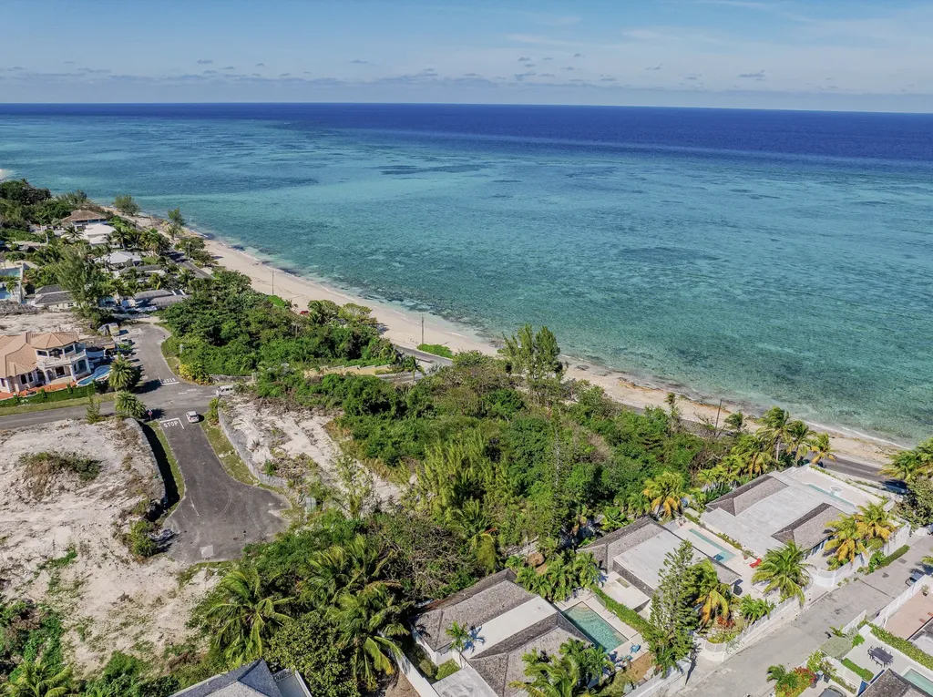 1 Saffron Hill New Providence Paradise Island BS