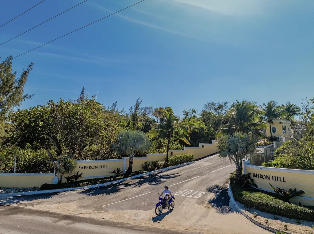 1 Saffron Hill New Providence Paradise Island BS
