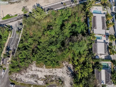 1 Saffron Hill New Providence Paradise Island BS