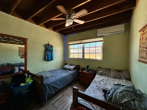 Kim's Crescent, Baillou H New Providence Paradise Island BS