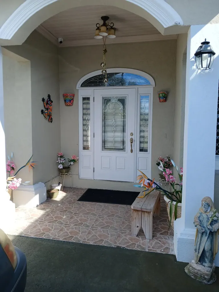 Bayview Court 43 Grand Bahama Freeport BS