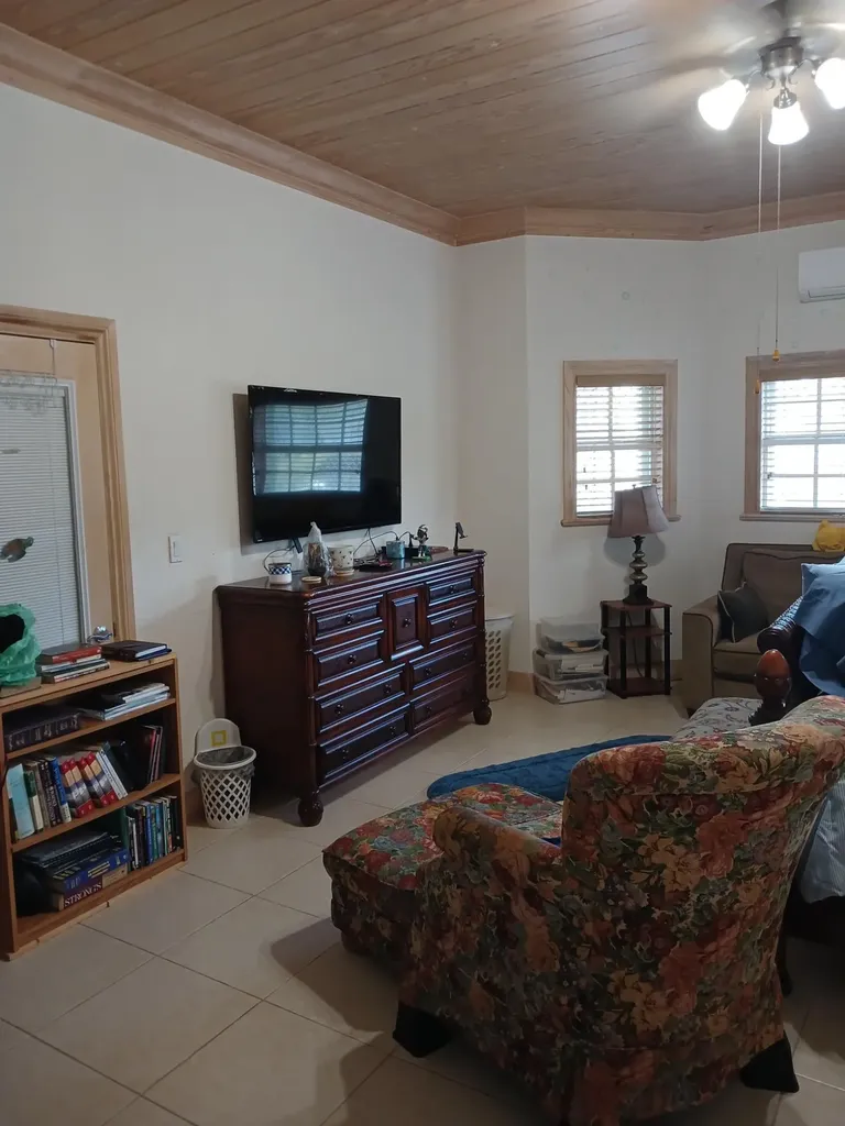 Bayview Court 43 Grand Bahama Freeport BS