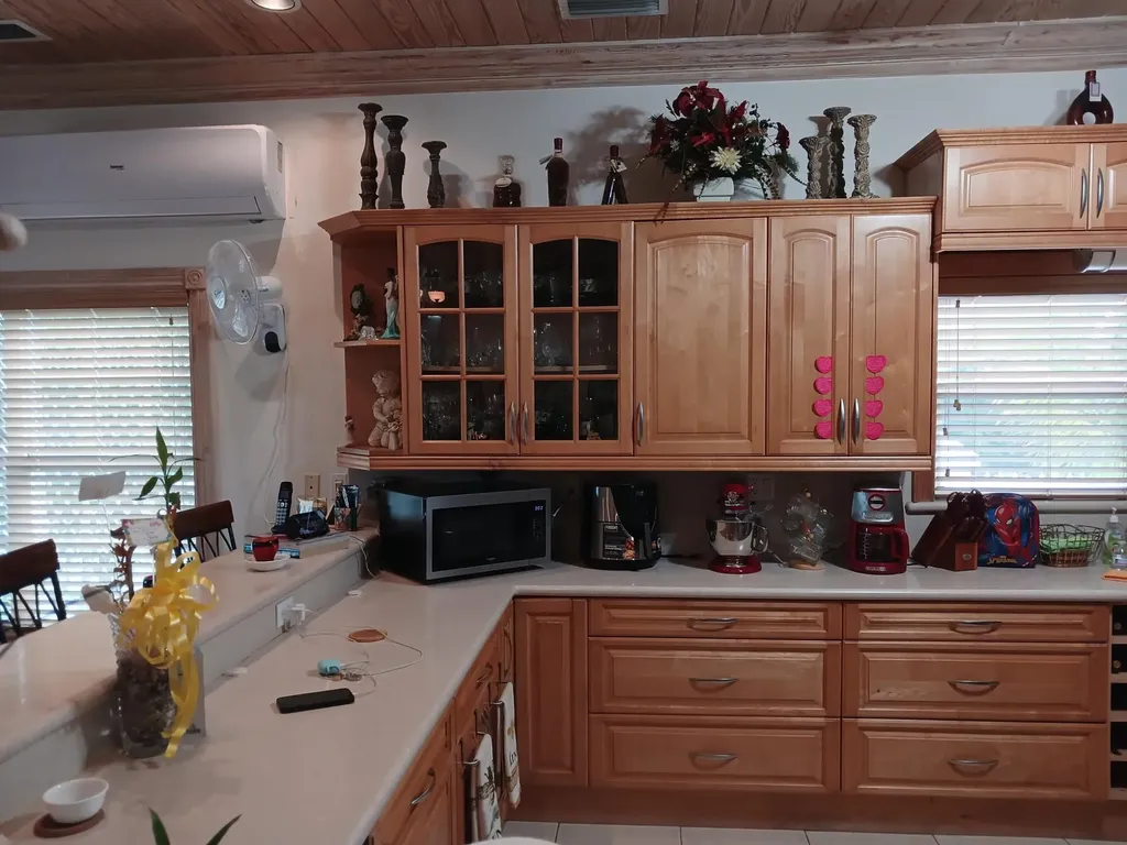 Bayview Court 43 Grand Bahama Freeport BS