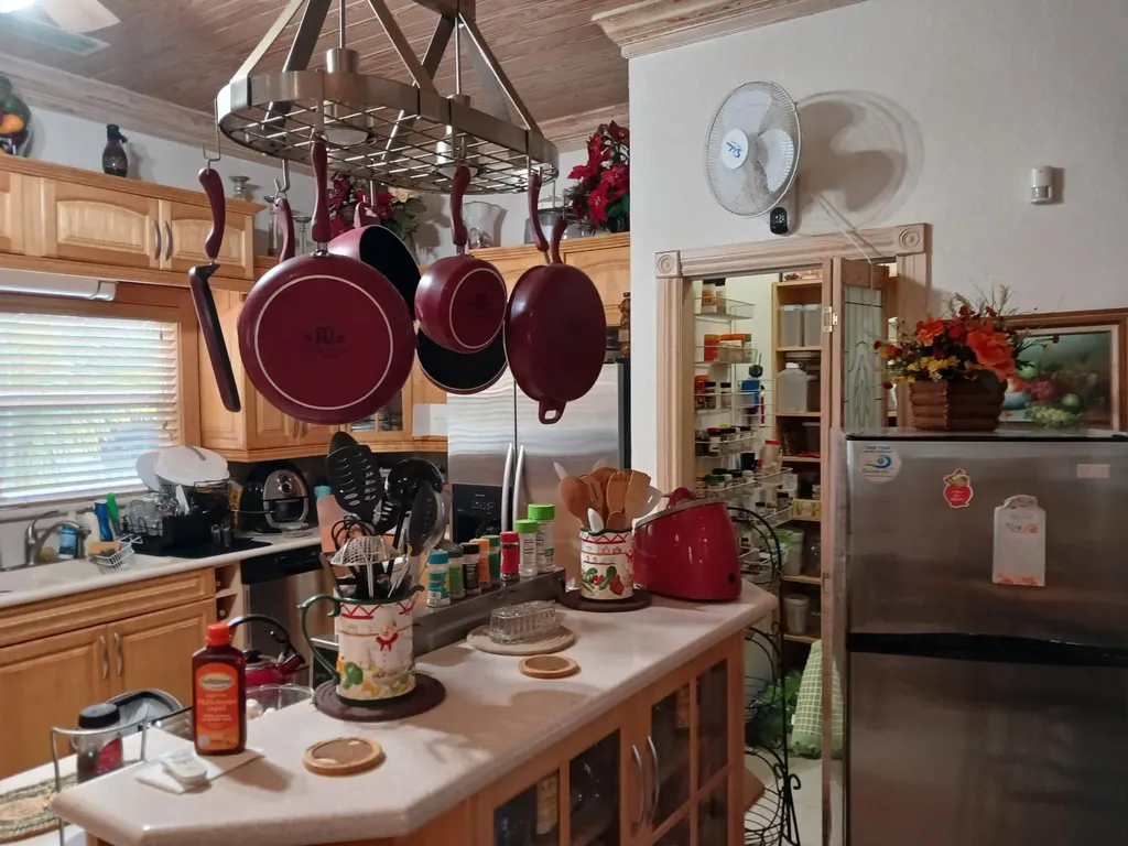 Bayview Court 43 Grand Bahama Freeport BS