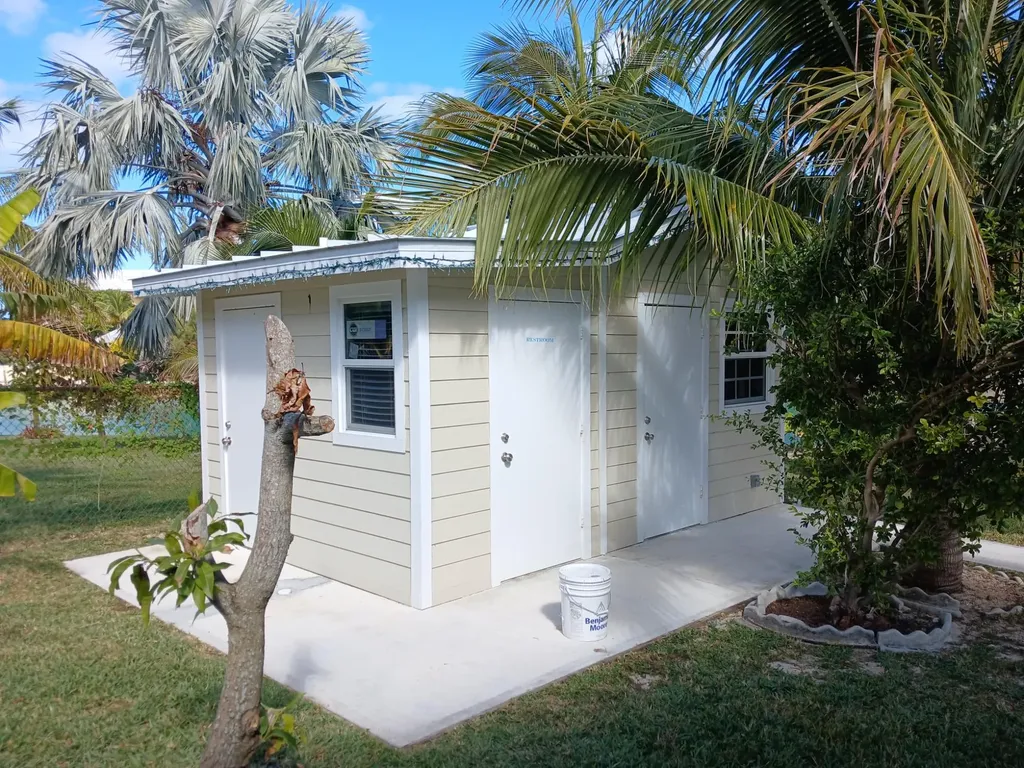 Bayview Court 43 Grand Bahama Freeport BS