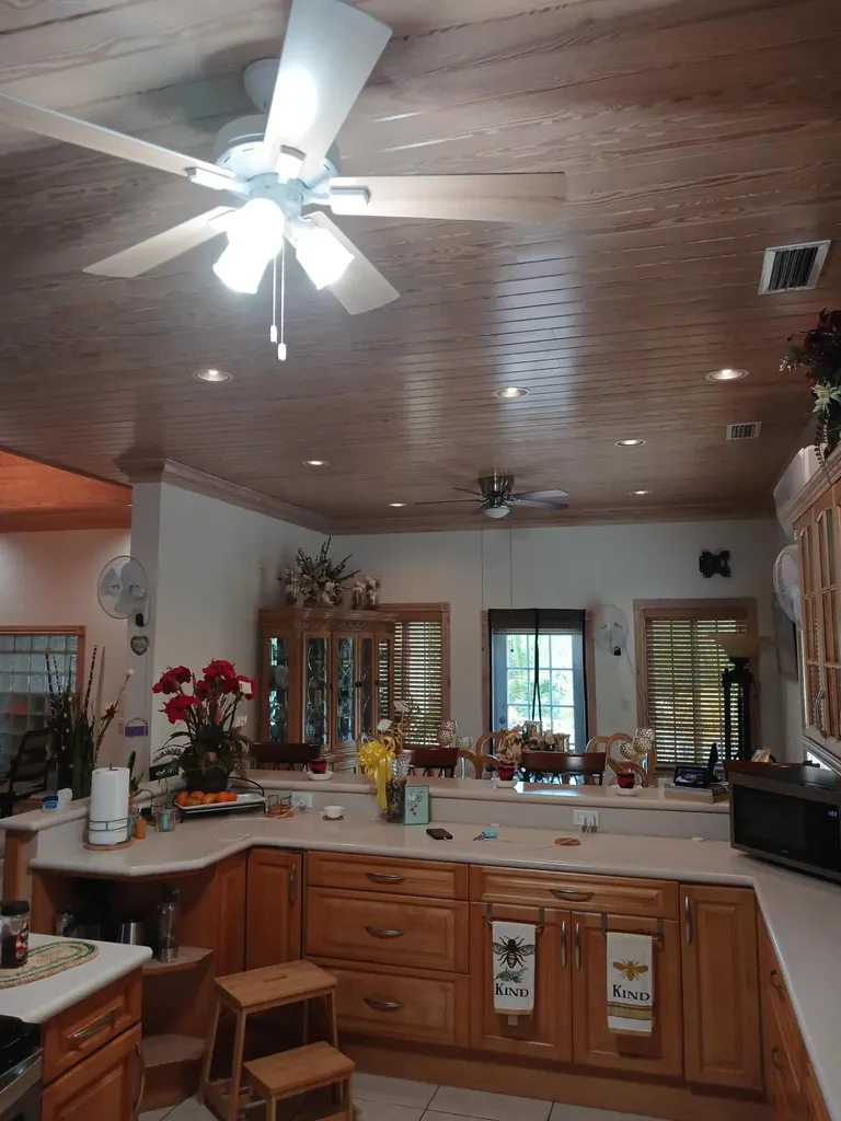 Bayview Court 43 Grand Bahama Freeport BS