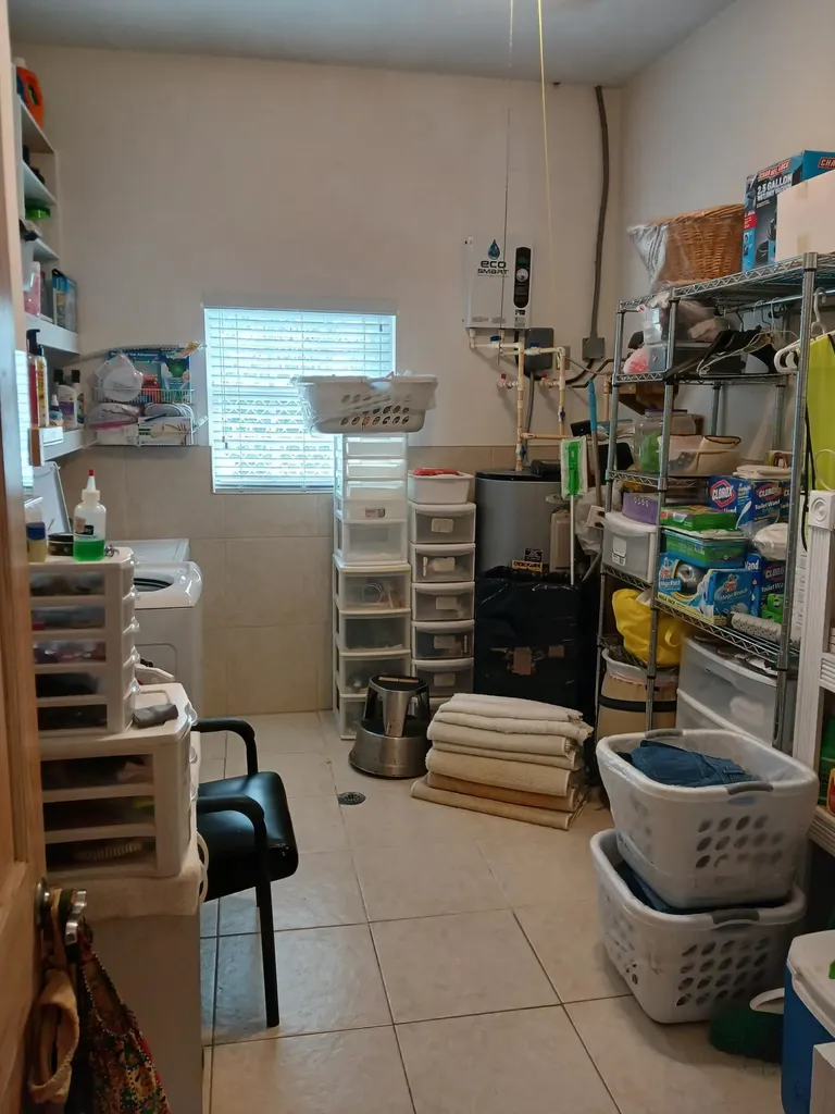 Bayview Court 43 Grand Bahama Freeport BS