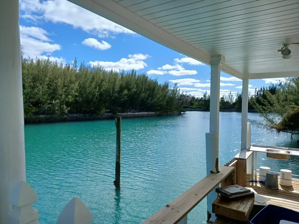 Bayview Court 43 Grand Bahama Freeport BS