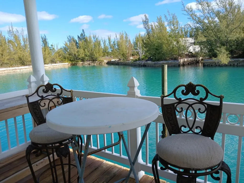 Bayview Court 43 Grand Bahama Freeport BS