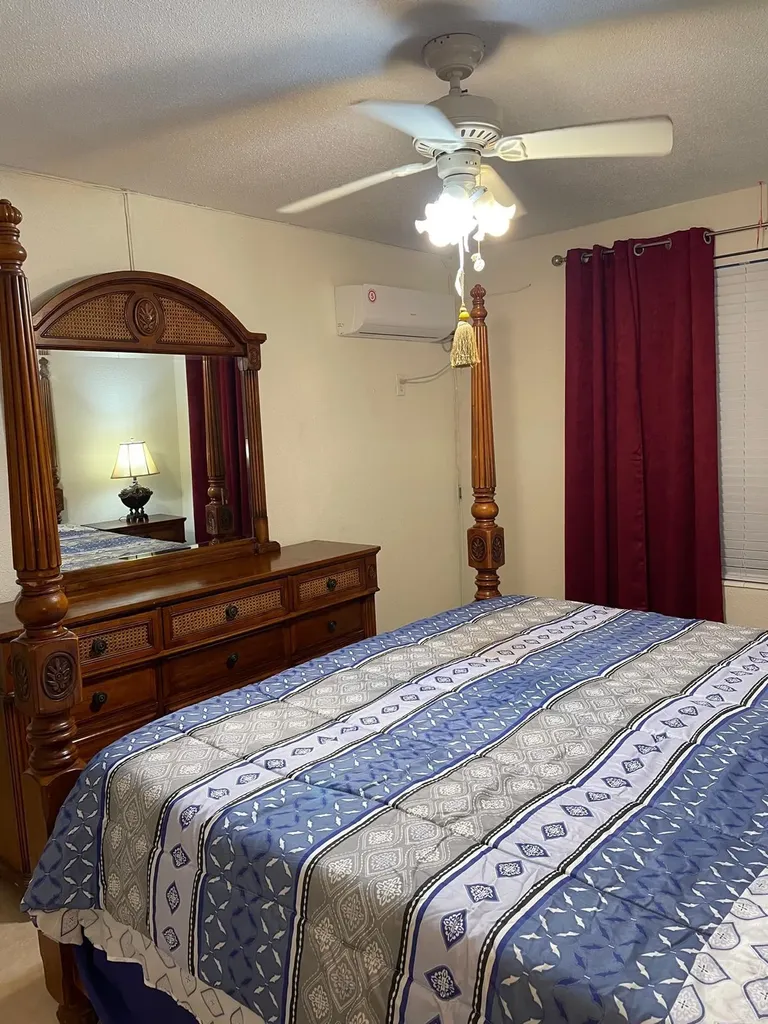 Jansel Court Grand Bahama Freeport BS