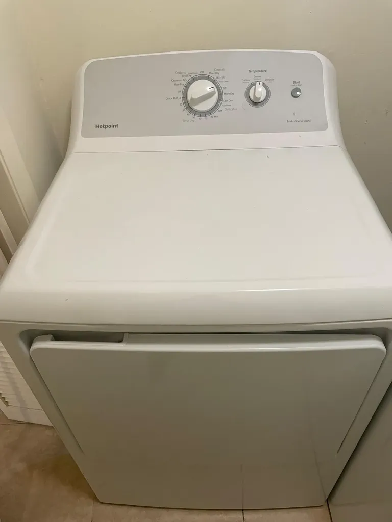 Jansel Court Grand Bahama Freeport BS