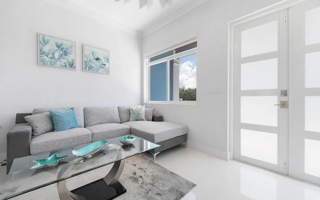 Caves Hilltop Atlantic Drive New Providence Paradise Island BS