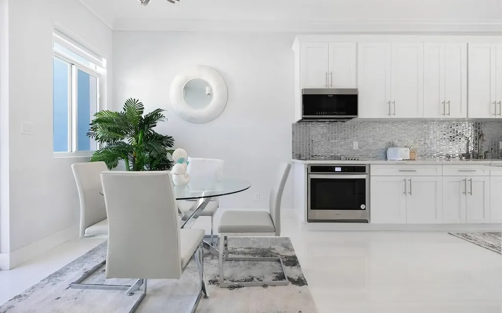 Caves Hilltop Atlantic Drive New Providence Paradise Island BS