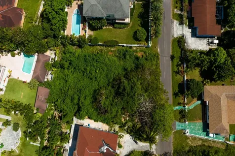 Lot 11 Grove Avenue New Providence Paradise Island BS