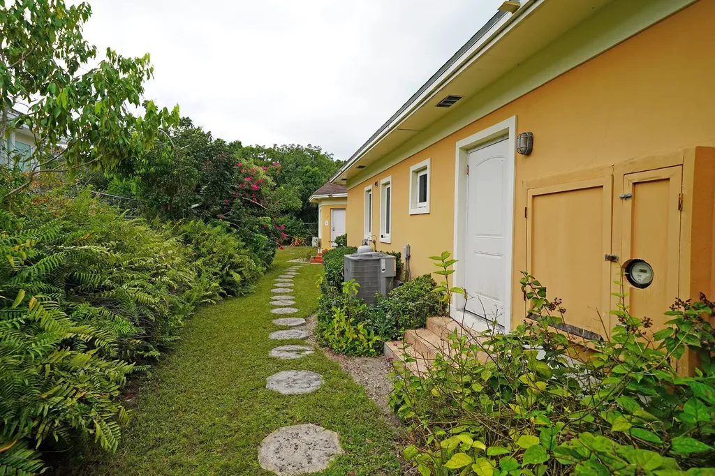 Jacaranda New Providence Paradise Island BS