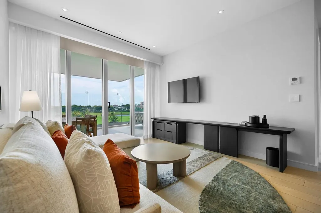 Goldwynn New Providence Paradise Island BS