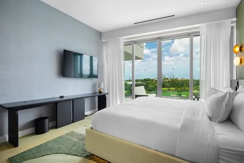 Goldwynn New Providence Paradise Island BS