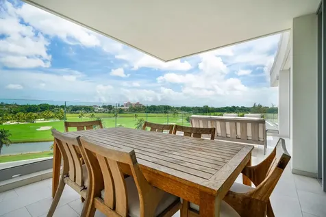 Goldwynn New Providence Paradise Island BS