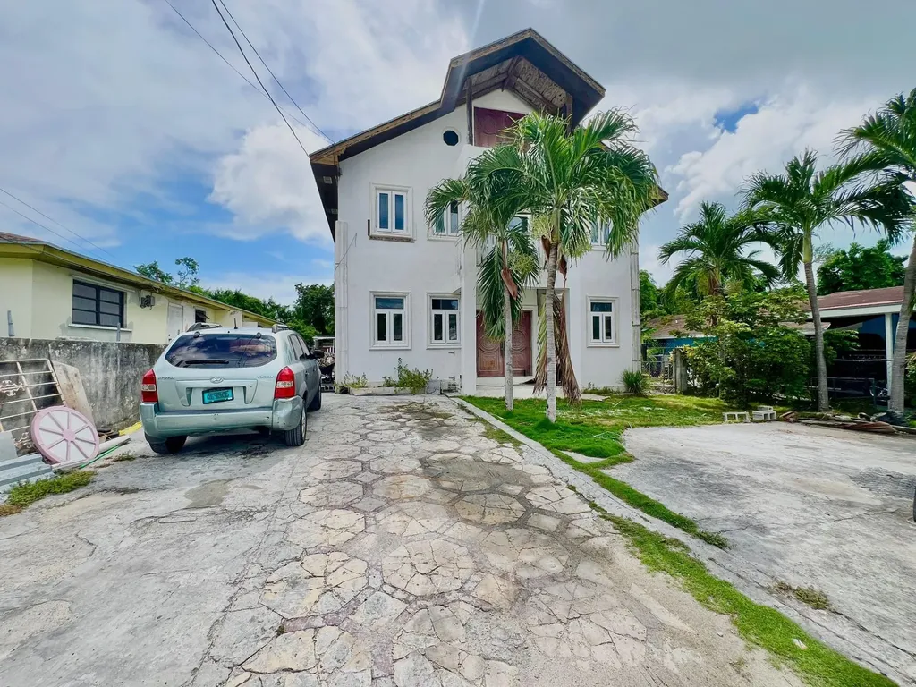Barrine Close New Providence Paradise Island BS