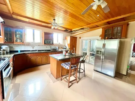 Barrine Close New Providence Paradise Island BS