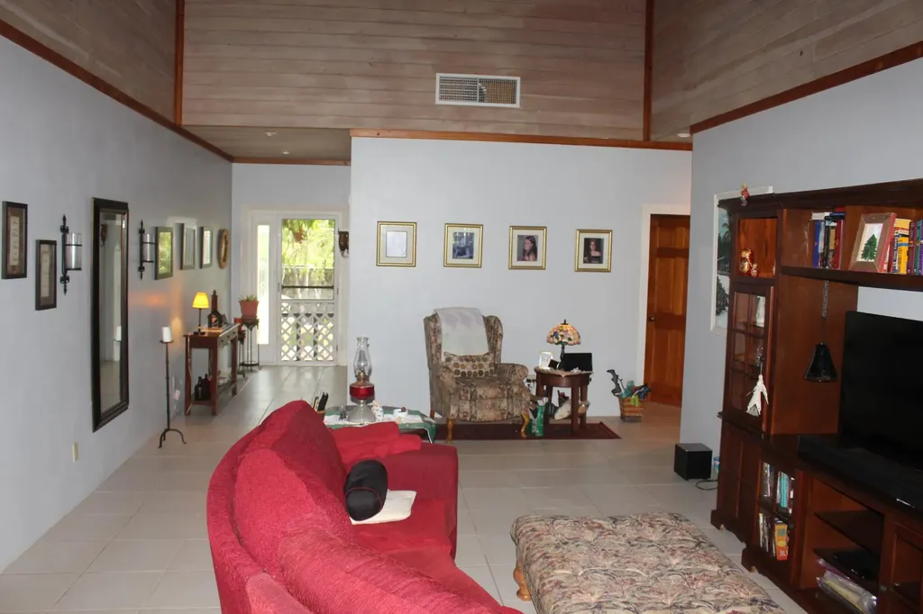 Bouganvilla Lane 42 Abaco BS