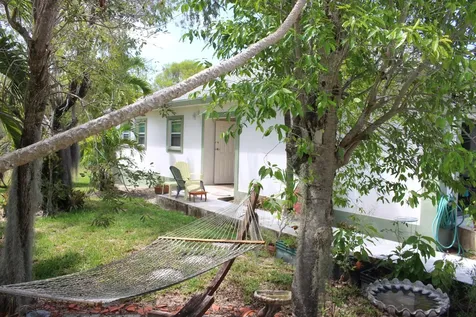 Bouganvilla Lane 42 Abaco BS