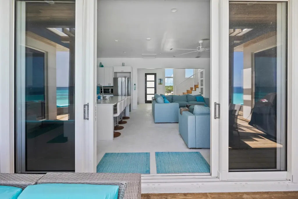 Breakwater Drive Exuma BS