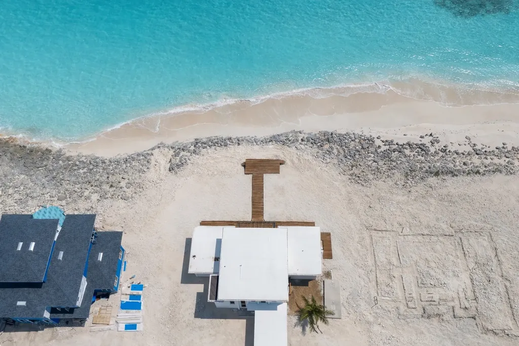 Breakwater Drive Exuma BS
