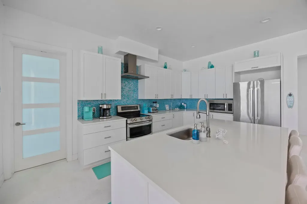 Breakwater Drive Exuma BS