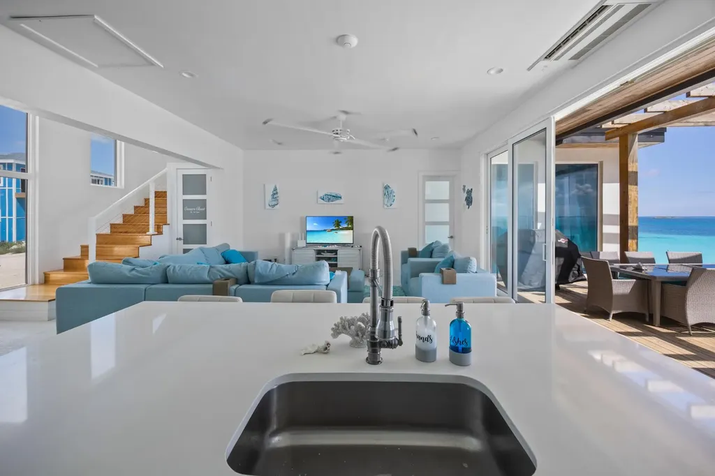 Breakwater Drive Exuma BS