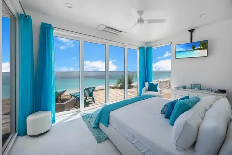 Breakwater Drive Exuma BS