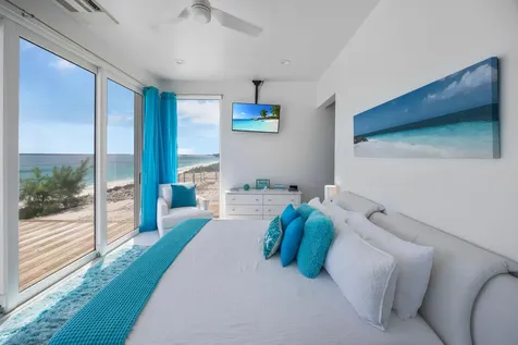 Breakwater Drive Exuma BS