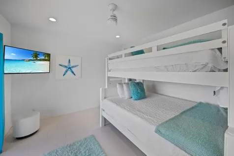 Breakwater Drive Exuma BS