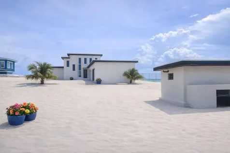 Breakwater Drive Exuma BS