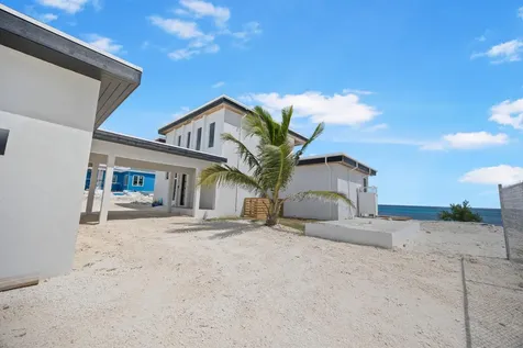 Breakwater Drive Exuma BS