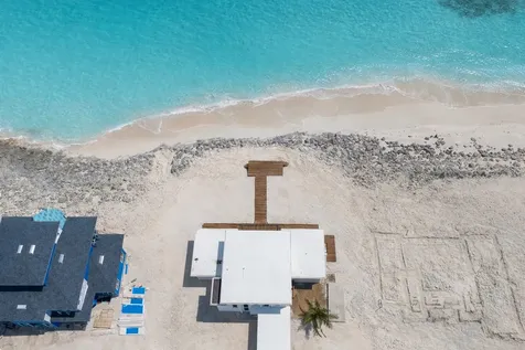 Breakwater Drive Exuma BS