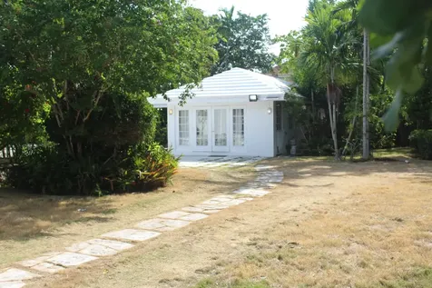 Wild Tamarind Drive New Providence Paradise Island BS