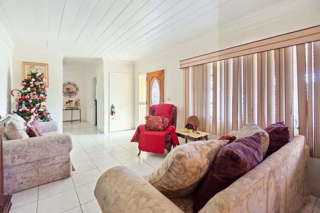 Sea Breeze Lane New Providence Paradise Island BS